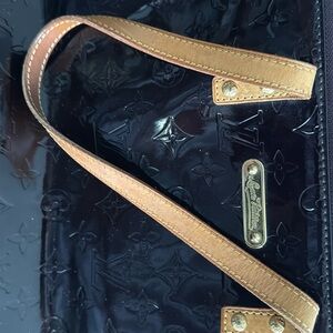 LV Bellevue Vernis Monogram Handbag
